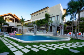 Гостиница 18 Suite Villa Loft at Kuta  Kuta